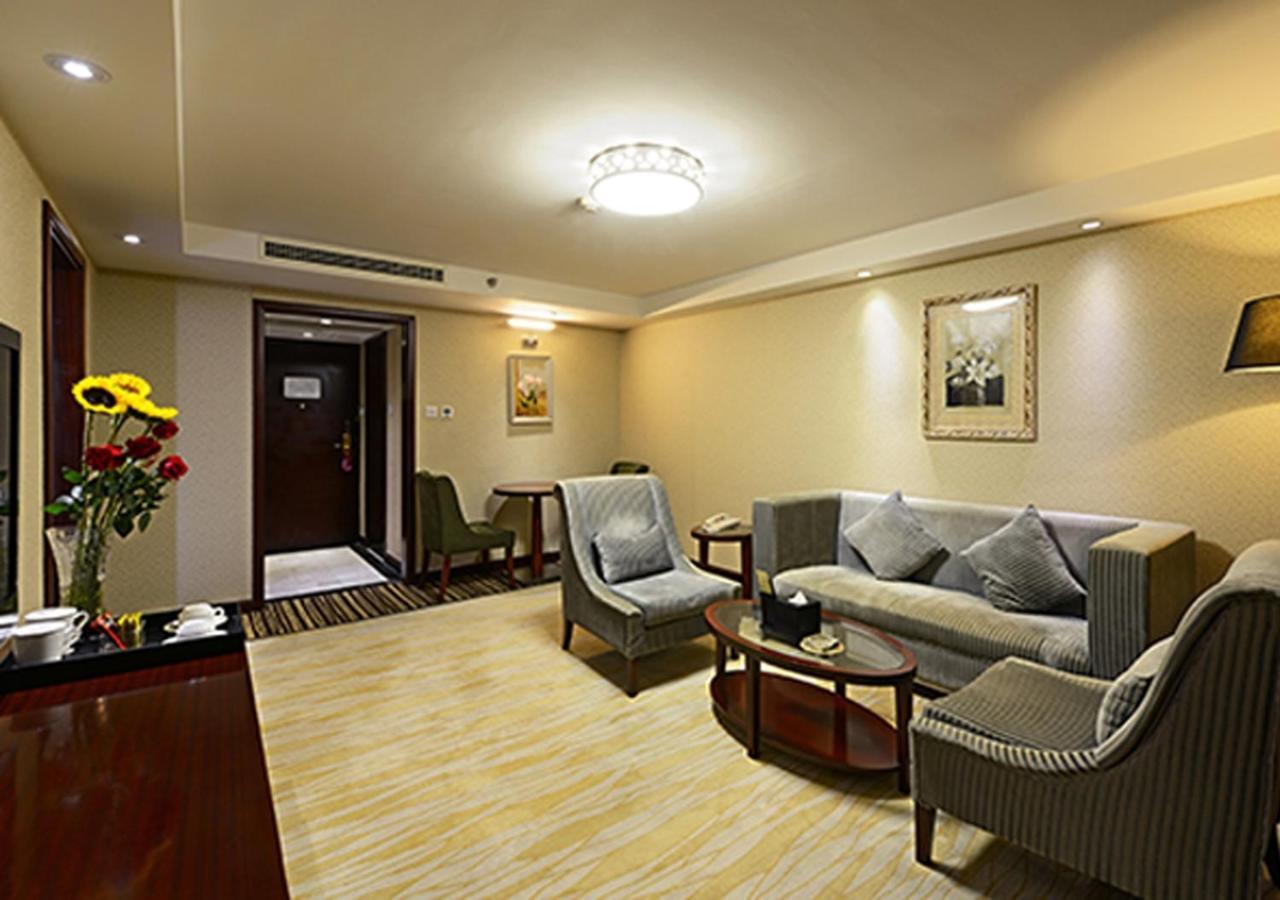Leeden Hotel Chengdu Exterior foto